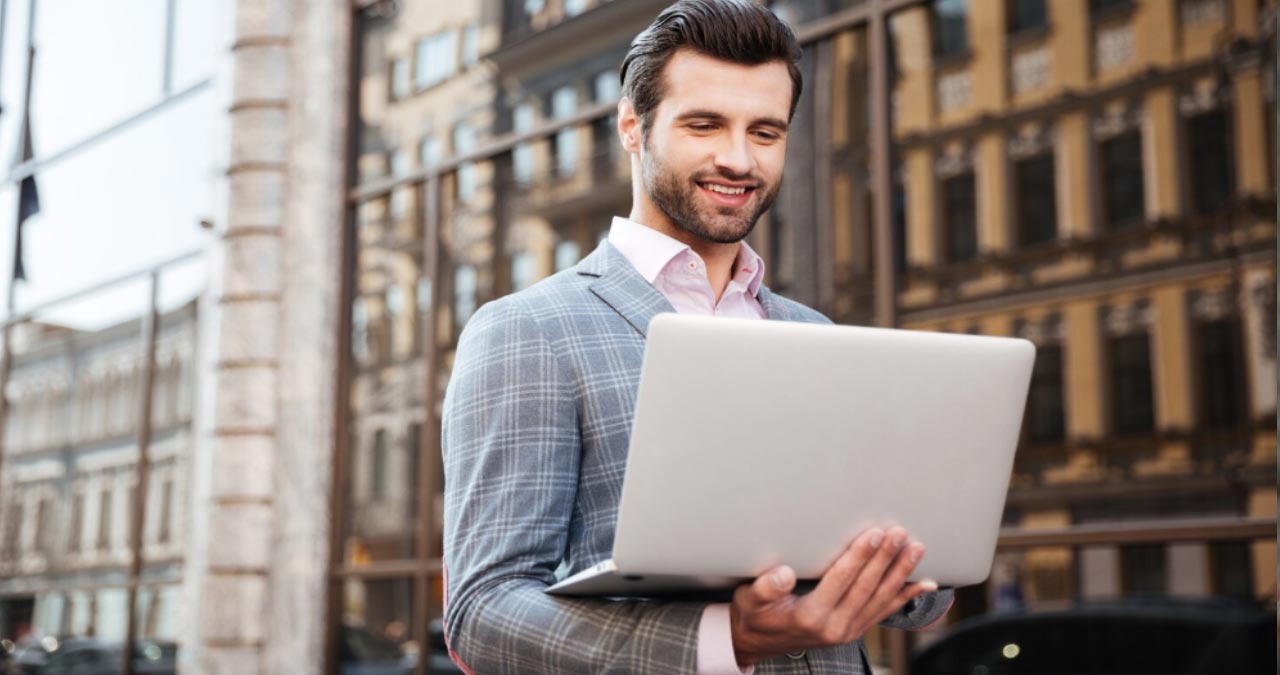 The Complete Guide to Choosing CRM Software in the UAE