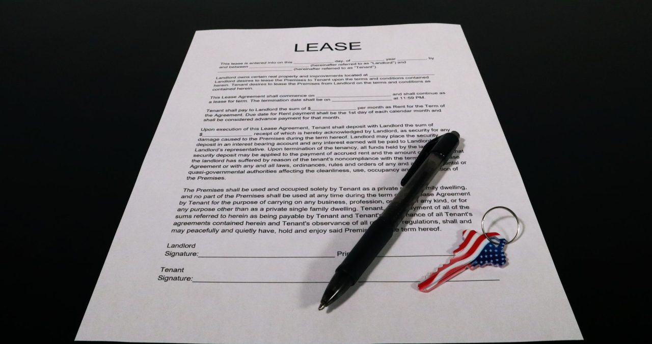 Manage Viewing Contracts in a Real Estate CRM (UAE Guide)