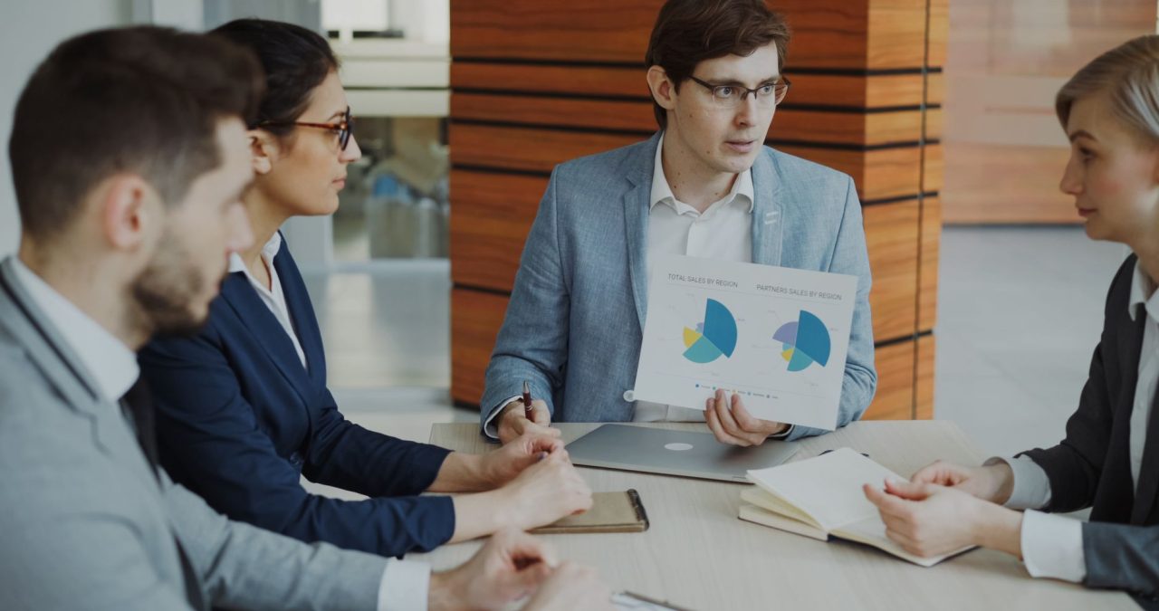 How AI Lead Scoring Optimizes Sales for UAE Businesses
