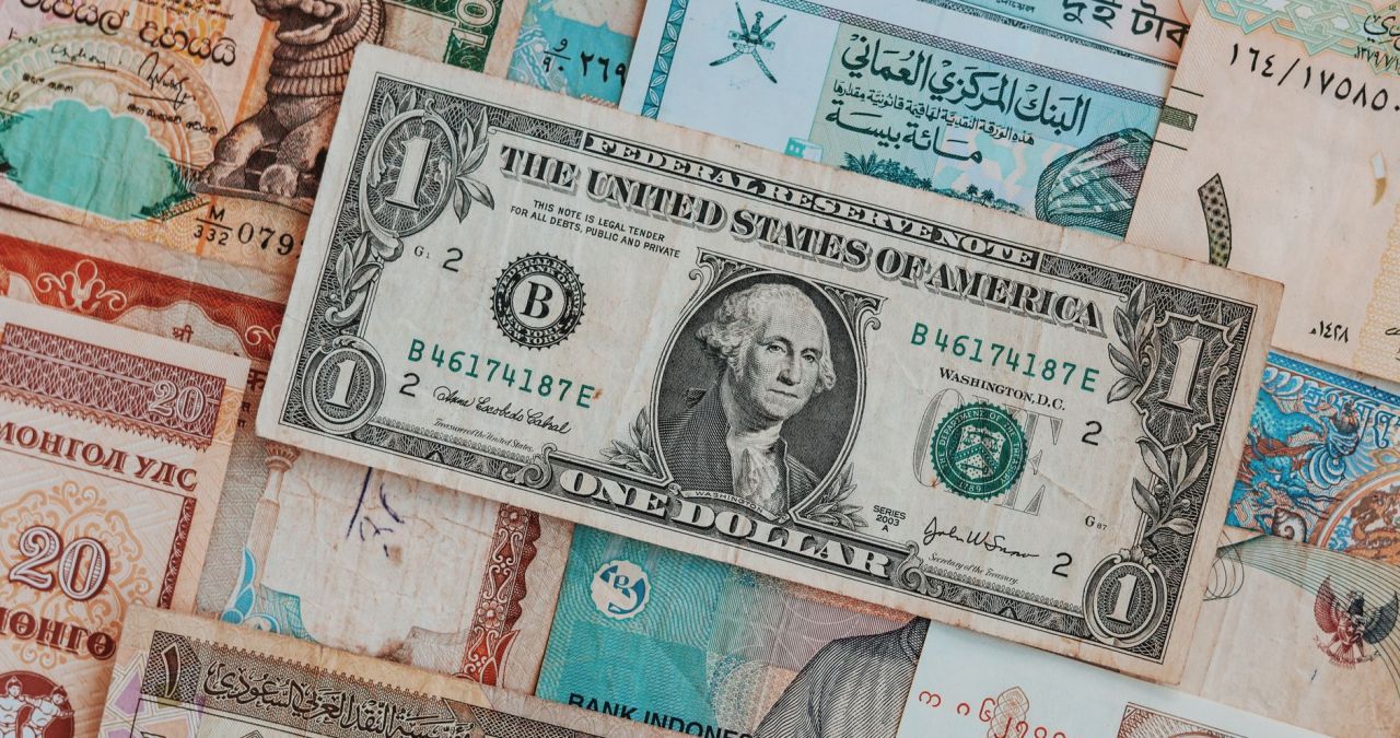 Handling Multi-Currency Sales in the GCC | Zarina CRM