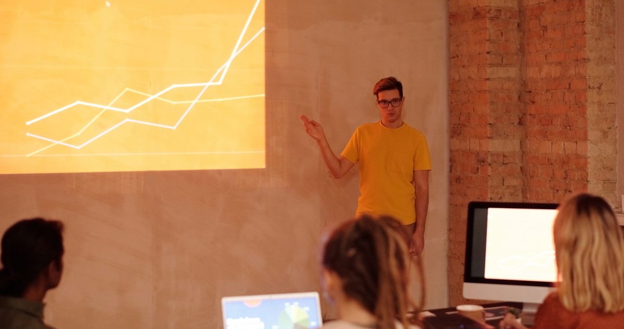How to Justify a CRM Investment to UAE Management